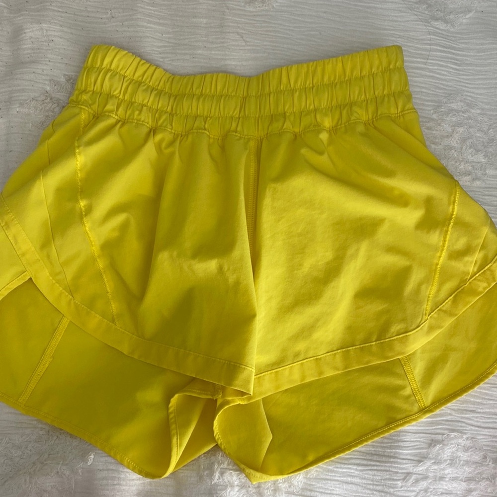 Almost brand new! Sonic Yellow Track that highrise 3” lulu shorts size 4